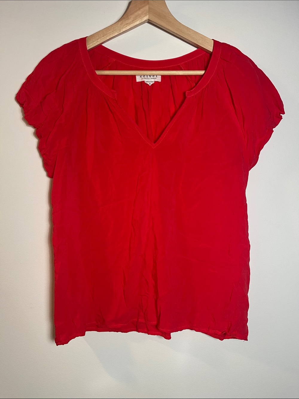 Velvet by Graham & Spencer Bright Coral Pink V-Neck Flutter Sleeve Blouse